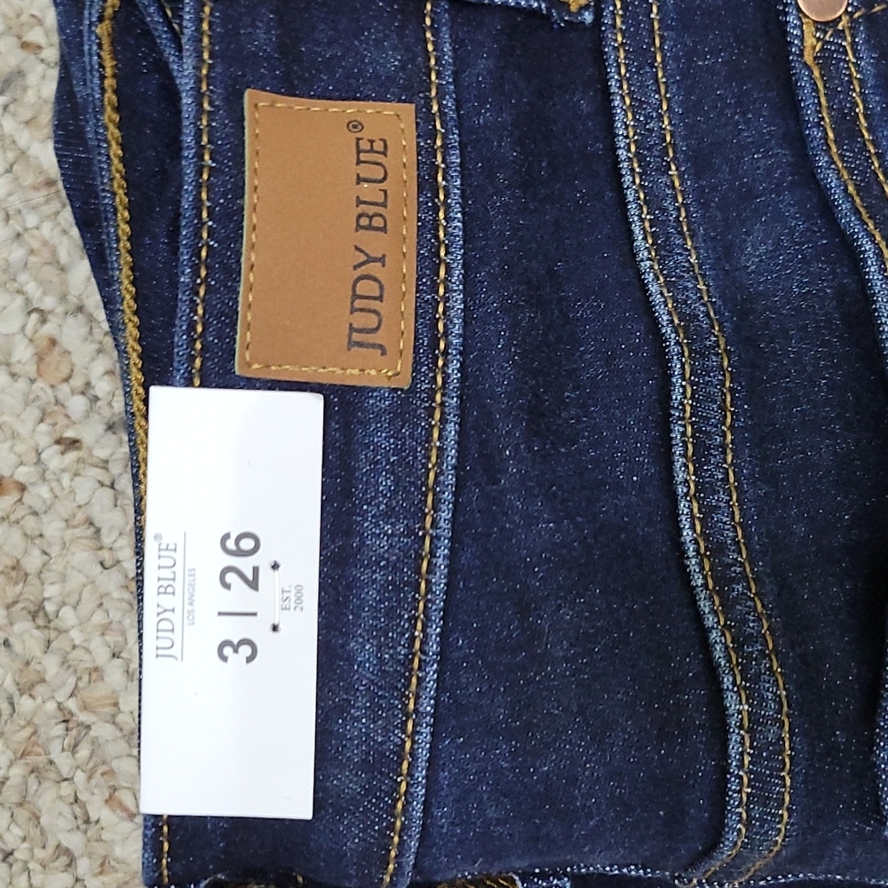 Judy blue mid rise boot cut jeans